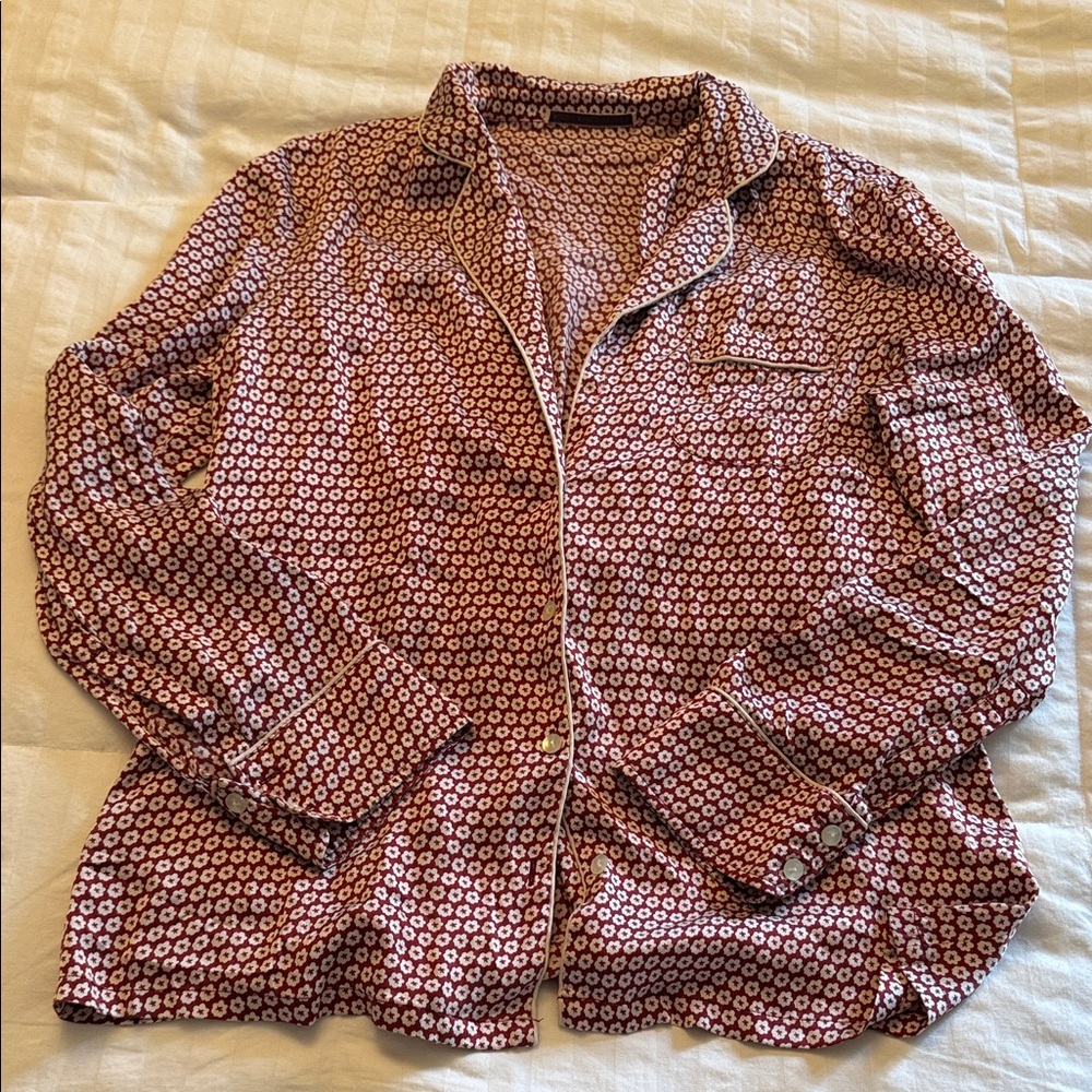 Stella McCartney pajama top, 97% silk , top button missing
